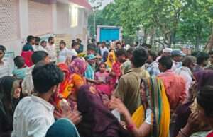 गैस लदे ट्रक दबकर मजदूर की हुई मौत, मचा कोहराम तरांव में जेबी इंडेन गैस सर्विस के गोदाम पर हुआ हादसा, पुलिस ने पोस्टमार्टम के लिए भेजा