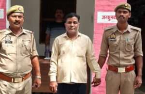 हत्या के प्रयास के अभियोग में वांछित ₹10,000 के इनामिया अभियुक्त थाना संग्रामगढ़ पुलिस ने किया गिरफ्तार