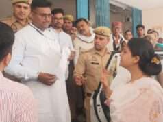 नाला सफाई एवं सिल्ट निस्तारण कार्य में अनियमितता की शिकायत, सभासद ने डीएम को सौंपा ज्ञापन