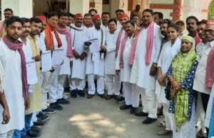 जनसमस्याओं को लेकर सपा का विशाल प्रदर्शन