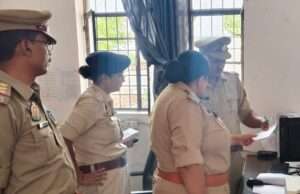एसपी ने थाना चुनार का किया आकस्मिक निरीक्षण