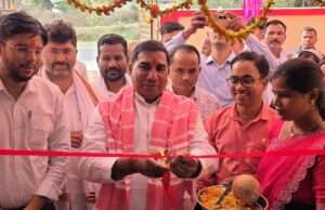 विकासखंड पटेहरा परिसर में विधायक रमाशंकर पटेल ने विंध्य मार्ट एवं आधार सेवा केंद्र का किया उद्घाटन
