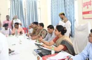 समाधान दिवस में डीएम, एसपी व विधायक ने सुनीं जनसमस्याएं