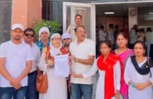 वार्ड 41 की समस्याओं को लेकर महिला कांग्रेस ने सौंपा ज्ञापन