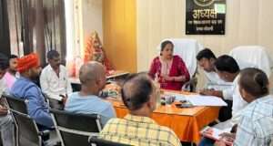 व्यापार मंडल देवीगंज की मासिक बैठक में गूंजे जनसमस्याओं के मुद्दे, अधिकारियों की कार्यशैली पर जताई नाराजगी