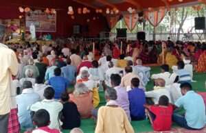 खाकी बाबा की कुटी में सजा आस्था का महाकुंभ
