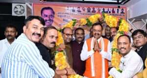 अधिवक्ता समाज ने राजनीतिक और राष्ट्र के स्वाभिमान से जुड़ा मुकदमा हमेशा मजबूती से लड़ा : डिप्टी सीएम