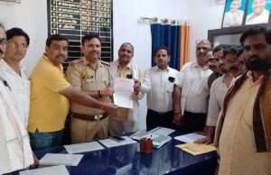 स्वामी प्रसाद मौर्य पर भगवान राम-हनुमान पर अभद्र टिप्पणी के मामले में करणी सेना ने कोतवाली में दी तहरीर