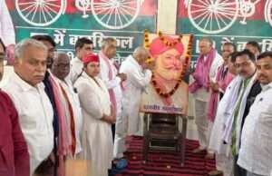 समाजवादी पार्टी कार्यालय में मनाई गई दानवीर भामाशाह की जयंती, सांसद नरेश उत्तम पटेल ने किया संबोधित