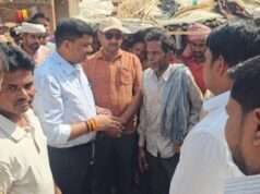दुख की घड़ी में दिखी संवेदनशीलता, फौजी ने मृतक दीपू सरोज के परिवार को दिया सहारा