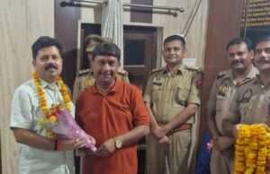 स्थानान्तरित सीओ आशुतोष मिश्र को दी गयी विदाई