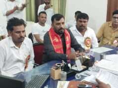 ग्राम रोजगार सेवकों का फूटा गुस्सा, मांगों को लेकर डीसी मनरेगा कार्यालय का किया घेराव
