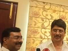 धीरेन्द्र कृष्ण शास्त्री की कथा पर राजा भैया का बड़ा बयान: “पूरा जनसत्ता परिवार है यजमान, सिर्फ मैं नहीं”
