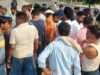 ओवरटेक के प्रयास में गैस सिलेंडर लदे ट्रक से टकराई बाइक, युवक गंभीर घायल