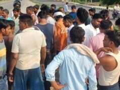 ओवरटेक के प्रयास में गैस सिलेंडर लदे ट्रक से टकराई बाइक, युवक गंभीर घायल