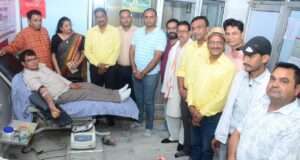 गहोई गौरव के रक्तदान शिविर में 18 यूनिट रक्त संग्रहित