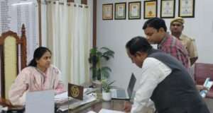 कलेक्ट्रेट में जिलाधिकारी ने सुनी जनसमस्याएं