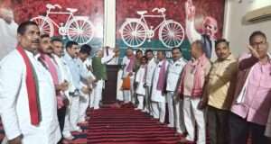 सपा कार्यालय में धूमधाम से मनाई गई छत्रपति शाहू जी महाराज की जयंती