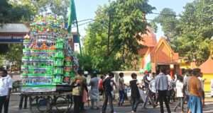 मोहर्रम पर निकला ताजिया का जुलूस, युवाओं ने दिखाये करतब