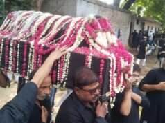 दसवीं माहे मोहर्रम (यौमे आशूरा) नम आंखों से अक़ीदतमन्दों ने दफ्न किए ताज़िया अलम ताबूत झूला व ज़ुलजनाह पर चढ़े फूल