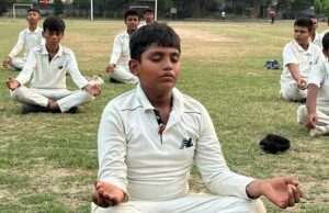 साप्ताहिक योग शिविर के पांचवें दिन युवाओं ने किया योगाभ्यास