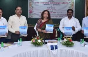 डॉक्टर टी पी चतुर्वेदी, सिनियर प्रोफेसरपूर्व संकाय प्रमुख, दंत चिकित्सा संकाय, बीएचयू,