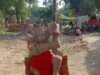 मंदिर की जमीन पर दबंगों की नजर, दिनदहाड़े गायब की हनुमान जी की मूर्ति, आक्रोश