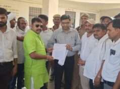 भरत भूषण तिवारी एनकाउंटर मामले को लेकर कोरांव में आक्रोश, दोषी पुलिसकर्मियों पर कार्रवाई की मांग