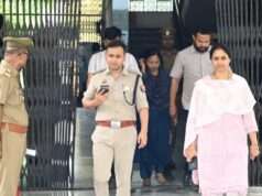 यूपी पुलिस भर्ती परीक्षा: डीएम और एसपी ने परीक्षा केंद्रों का किया औचक निरीक्षण