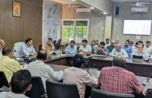 स्वास्थ्य सेवाओं में लापरवाही बर्दाश्त नहीं, जनहित सर्वोपरि:जिलाधिकारी शैलेष कुमार