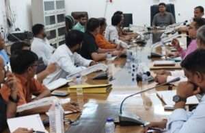 नामांकन में लापरवाही पर कई खंड शिक्षा अधिकारियों से स्पष्टीकरण तलब और निर्माण कार्यों में तेजी लाने के निर्देश