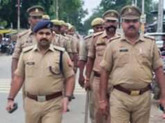 तुलसियापुर चौराहे पर पुलिस का फ्लैग मार्च, क्षेत्राधिकारी की सक्रियता से बढ़ा सुरक्षा का भरोसा