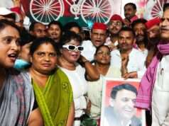 पूर्व सीएम अखिलेश यादव का जन्मदिन सपा कार्यालय में धूमधाम से मनाया गया