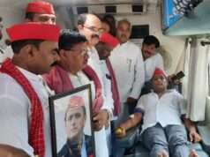 सपा ने मनाया अखिलेश यादव का 53वां जन्मदिन