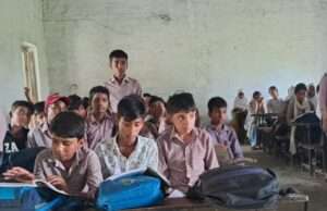 माध्यमिक विद्यालयों में क्विज़ प्रतियोगिता का किया गया आयोजन