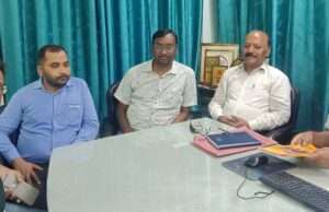 व्यापारी संवाद कार्यक्रम में राज्यकर विभाग ने व्यापारियों को दी पंजीयन और नियमों की जानकारी