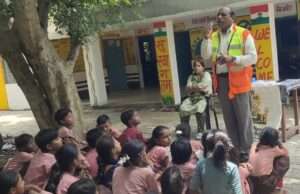 उच्च प्राथमिक विद्यालय बहुराजमऊ में सड़क सुरक्षा जागरूकता कार्यक्रम आयोजित