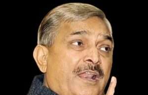 खाद की आपूर्ति न होने से प्रमोद व मोना ने सरकार की किया तगड़ी घेराबंदी