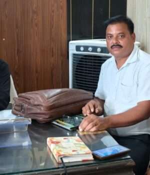 पुरानी पेंशन की राह हुई आसान, शिक्षामित्र से सहायक बने शिक्षकों की सूची बीएसए कार्यालय भेजने का मिला आश्वासन