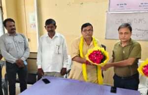 विधायक प्रतिनिधि ने किया महेशगंज सीएचसी का निरीक्षण, स्वास्थ्य सेवाओं की समीक्षा एवं कर्मचारियों के साथ की बैठक