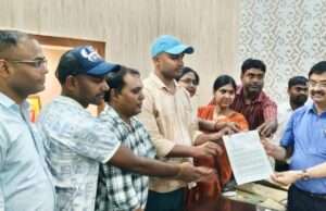 डिग्रीधारी फाइन आर्ट्स प्रतियोगी छात्रों ने नई नियमावली के समर्थन में अपर शिक्षा निदेशक प्रयागराज व माध्यमिक शिक्षा सेवा चयन आयोग को दिया ज्ञापन