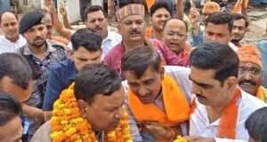 भाजपा प्रदेश अध्यक्ष पंकज चौधरी का सैकड़ों कार्यकर्ताओं के साथ नपाध्यक्ष ने किया स्वागत