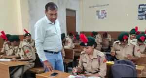 कारगिल वीरों को समर्पित पोस्टर मेकिंग प्रतियोगिता, एनसीसी कैडेटों ने दिखाई रचनात्मक प्रतिभा