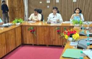 लंबित राजस्व वादों के त्वरित निस्तारण और वसूली बढ़ाने के निर्देश, एडीएम ने अधिकारियों को दी सख्त चेतावनी