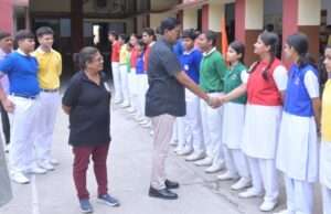 मताधिकार का प्रयोग कर विद्यार्थियों ने चुने अपने प्रतिनिधि