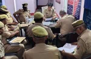 सर्किल क्षेत्रों में पुलिस महकमे की बड़ी बैठक: सीओ शोहरतगढ़ और इटवा ने की अपराध समीक्षा, पेंडिंग मामलों को निपटाने के सख्त निर्देश