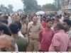 घर में घुसे सीमेंट लदे कंटेनर से चारपाई पर सो रहे पिता-पुत्र की मौत