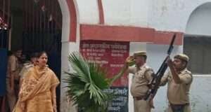 डीएम और एसपी ने किया जिला कारागार का औचक निरीक्षण, व्यवस्थाओं का लिया जायजा