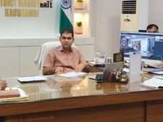 जिलाधिकारी ने की नगर-निकायों के निर्माण कार्यों एवं डूडा के कार्यों की समीक्षा