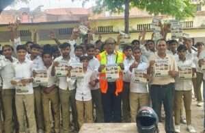 सुखदेव इंटर कॉलेज में छात्रों ने ली सड़क सुरक्षा की शपथ